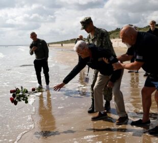 Veterani na plaži Omaha u Normandiji Tanjug/AP