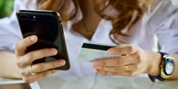 Black Friday Kupovina Izvor Mondo Foto-Shutterstock