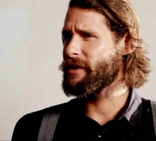 Dejvid-Majer-de-Rotsild Izvor Mondo foto Youtube