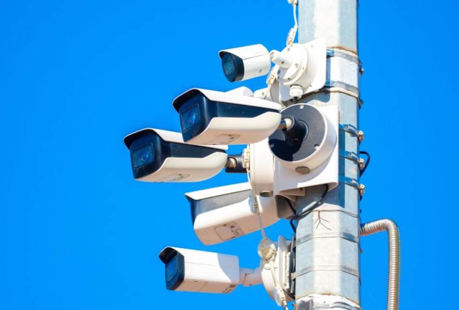 Kamere koje snimaju saobraćaj Izvor Mondo Izvor Ilustracija, Shutterstock