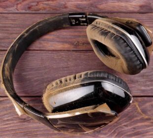 Over-ear-slusalice saveti za čišćenje Izvor Mondo