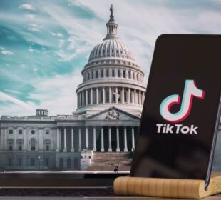 TikTok SAD Bela kuca Foto Shutterstock