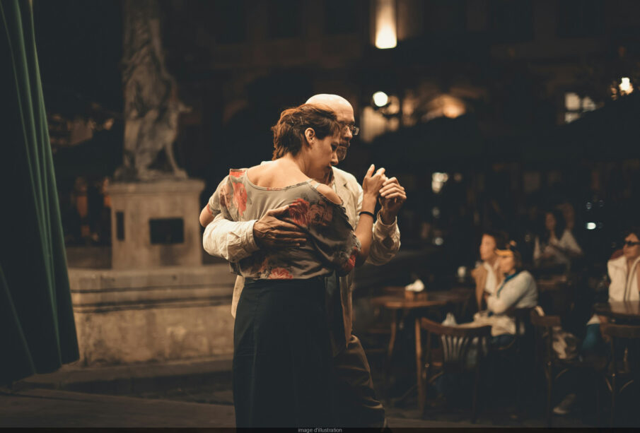 Veče plesa rezervišite za nedelju salsa baćata i kizomba