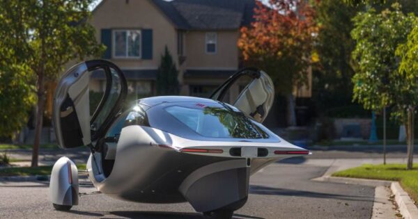 Aptera EV solarni elektricni automobil Foto Aptera 3