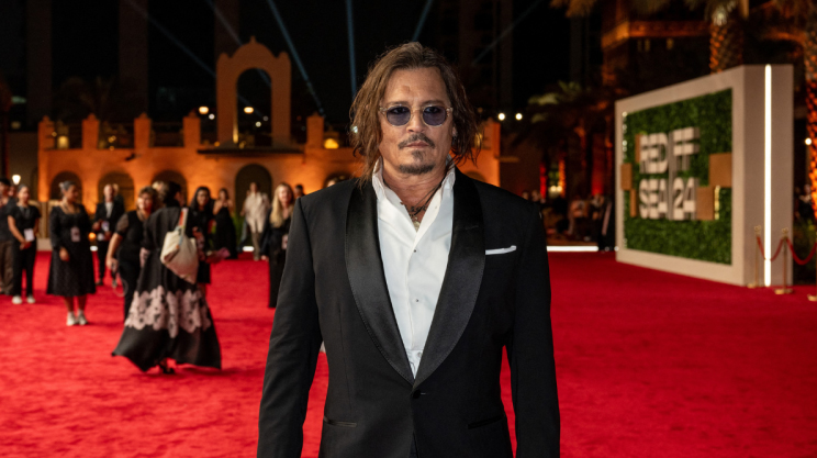 Džoni Dep na crvenom tepihu AMMAR ABD RABBO Red Sea Film Festival