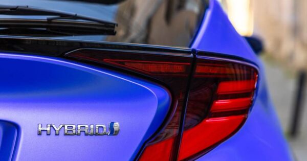 Hibrid hibridni pogon Foto Shutterstock Izvor Mondo