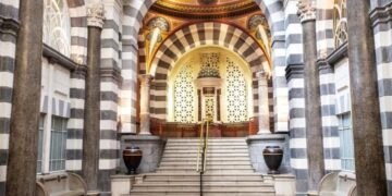 Turizam u Overnju Auvergne foto Frobert David