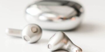 Xiaomi Buds 5 recenzija Izvor Mondo foto Stefan Stojanović