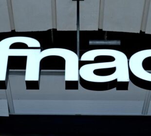 Zatvaranje Fnac-a na Šanzelizeu