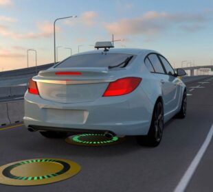 Elektricni automobil punjenje u pokretu Foto Shutterstock Izvor Mondo