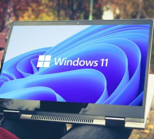 Windows 11 laptop Foto Shutterstock Izvor Mondo