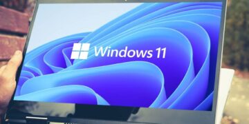 Windows 11 laptop Foto Shutterstock Izvor Mondo